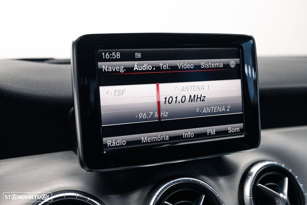 Mercedes-Benz CLA 220 CDI AMG Line Aut. - 36