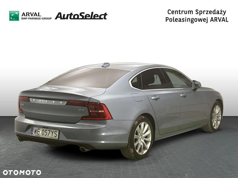 Volvo S90 D4 SCR Momentum Pro - 6