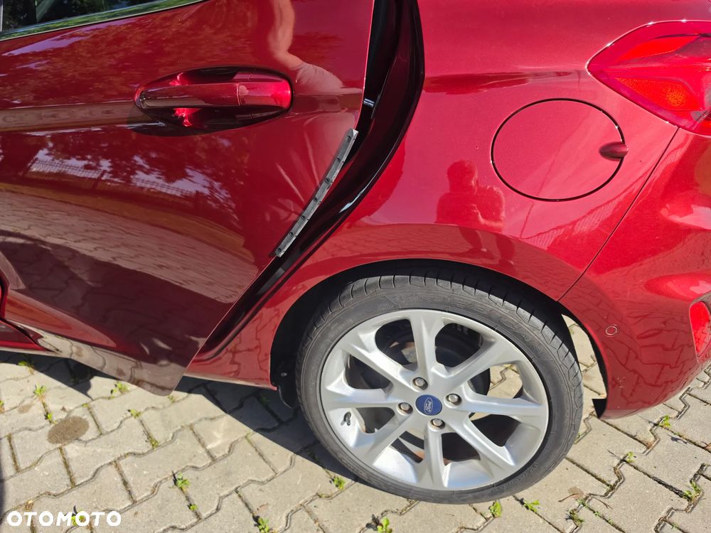 Ford Fiesta 1.0 EcoBoost S&S TITANIUM - 16