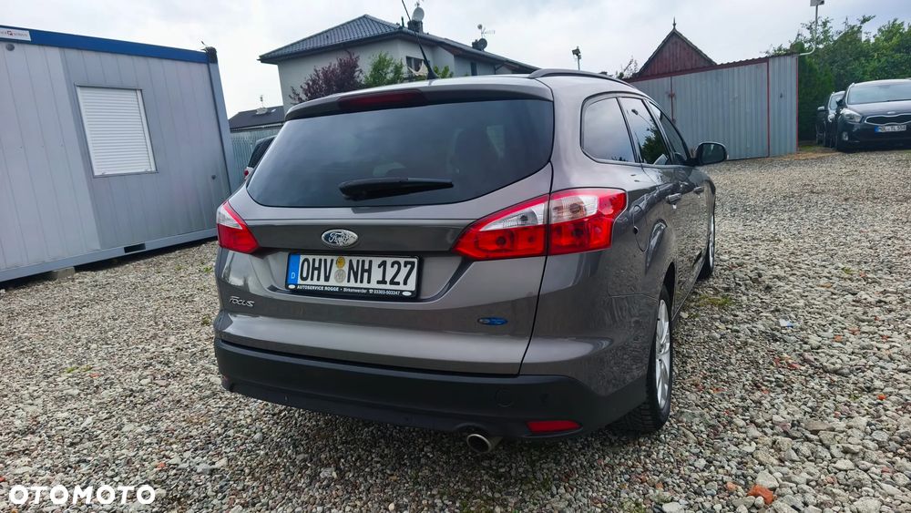 Ford Focus - 8
