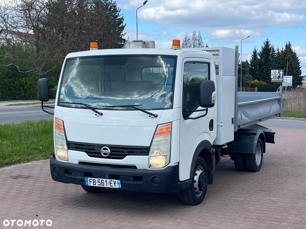 Nissan Cabstar - 3