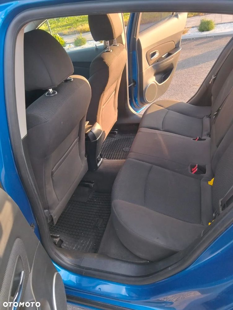 Chevrolet Cruze 1.8 LT - 13