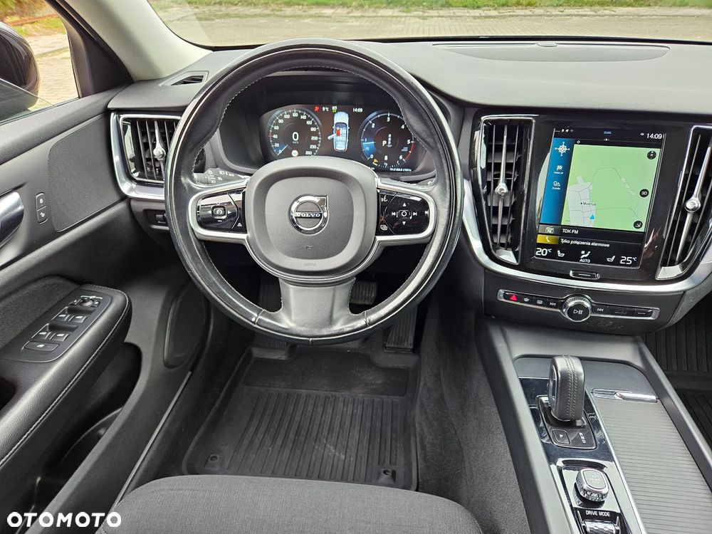 Volvo V60 D4 Momentum Pro - 21