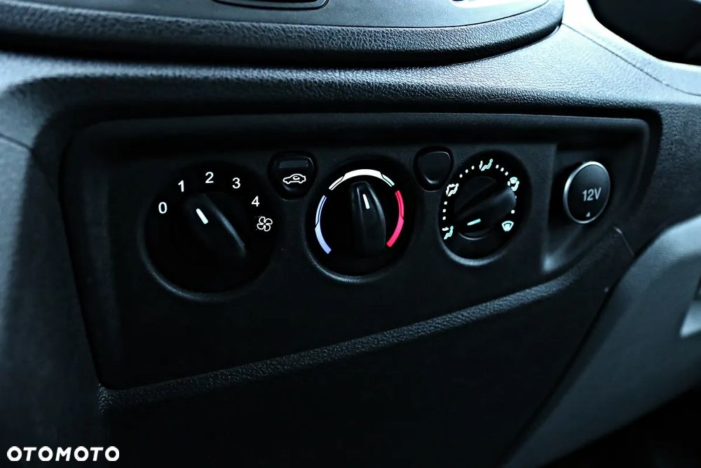 Ford Transit - 39