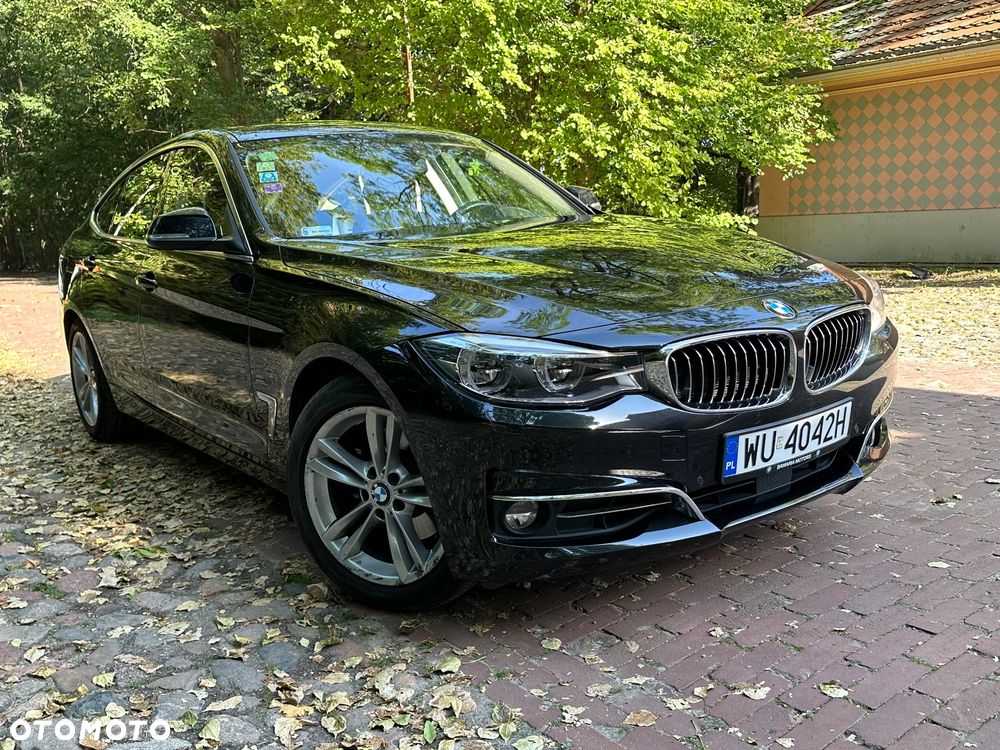 BMW Seria 3 330i xDrive Luxury Line - 1