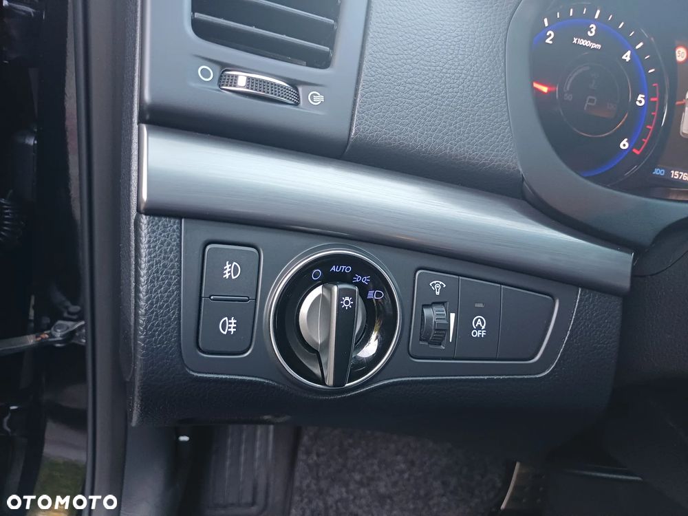 Hyundai i40 Kombi 1.7 CRDi DCT Premium - 21
