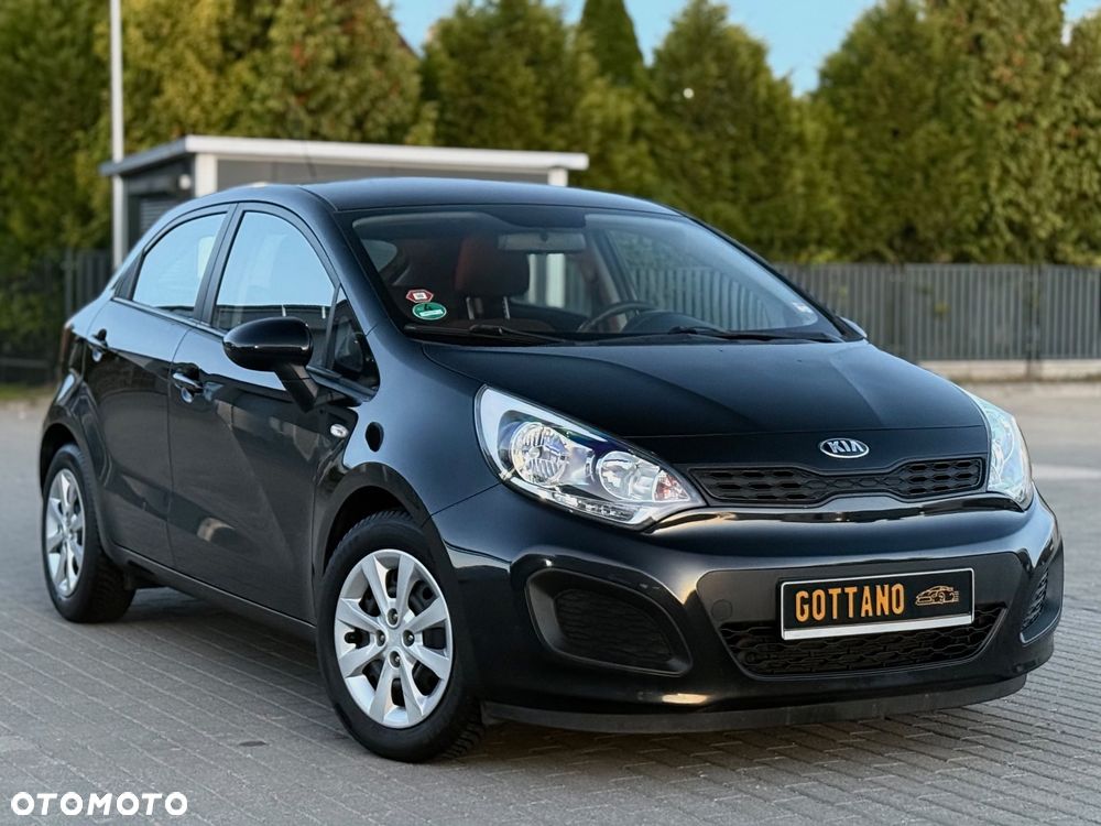 Kia Rio - 4