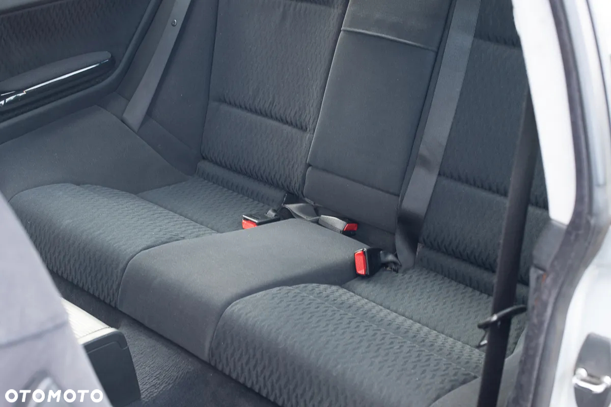 BMW Seria 3 323Ci - 19
