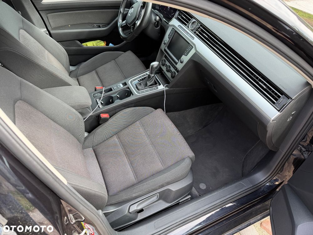 Volkswagen Passat 2.0 TDI SCR (BlueMotion Technology) DSG Comfortline - 8
