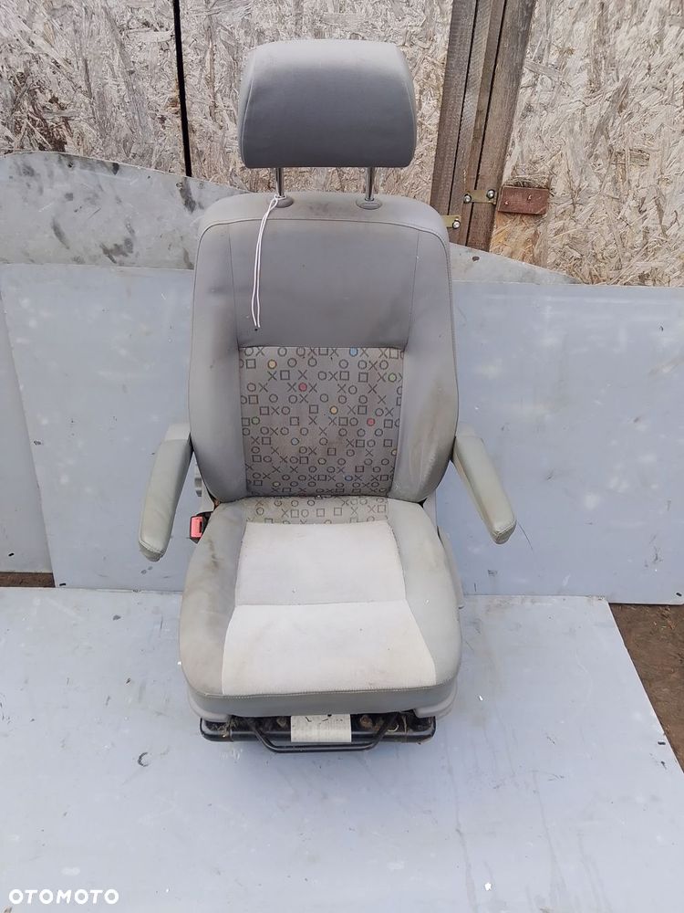 fotel kierowcy vw t5 - 1