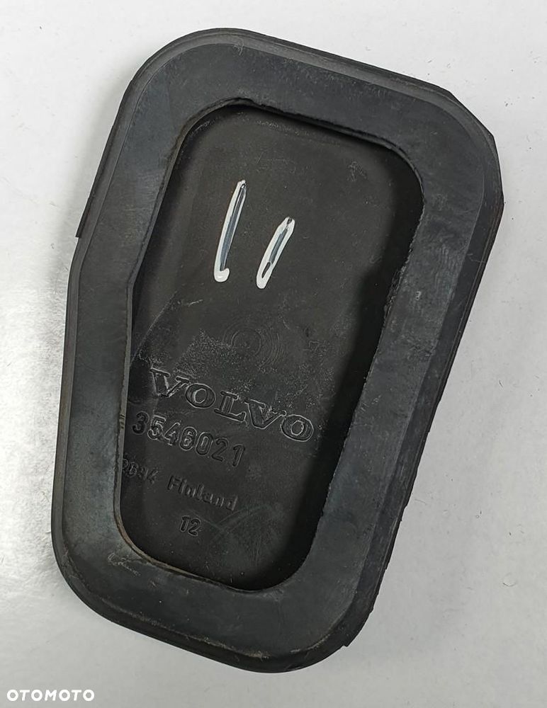GUMA NAKŁADKA NA PEDAŁ HAMULCA VOLVO V70 II 3546021 - 2