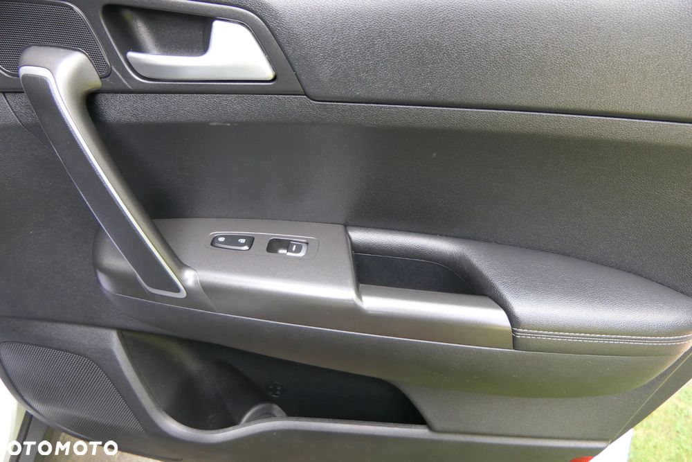 Kia Sportage 1.6 GDI L 2WD - 28