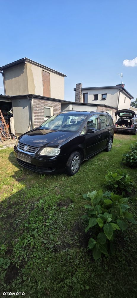 Volkswagen Touran - 2