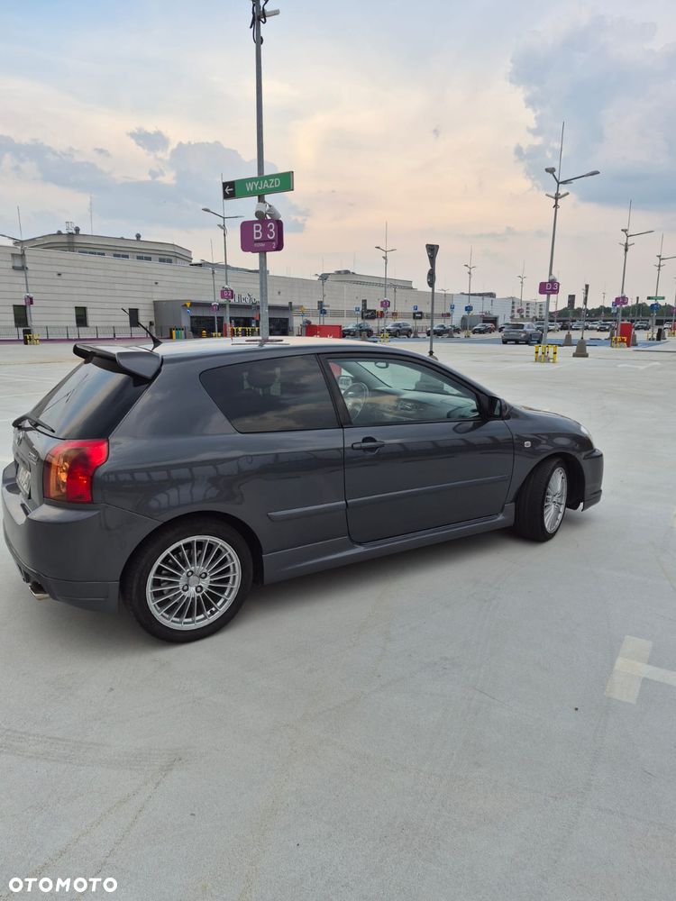 Toyota Corolla - 4