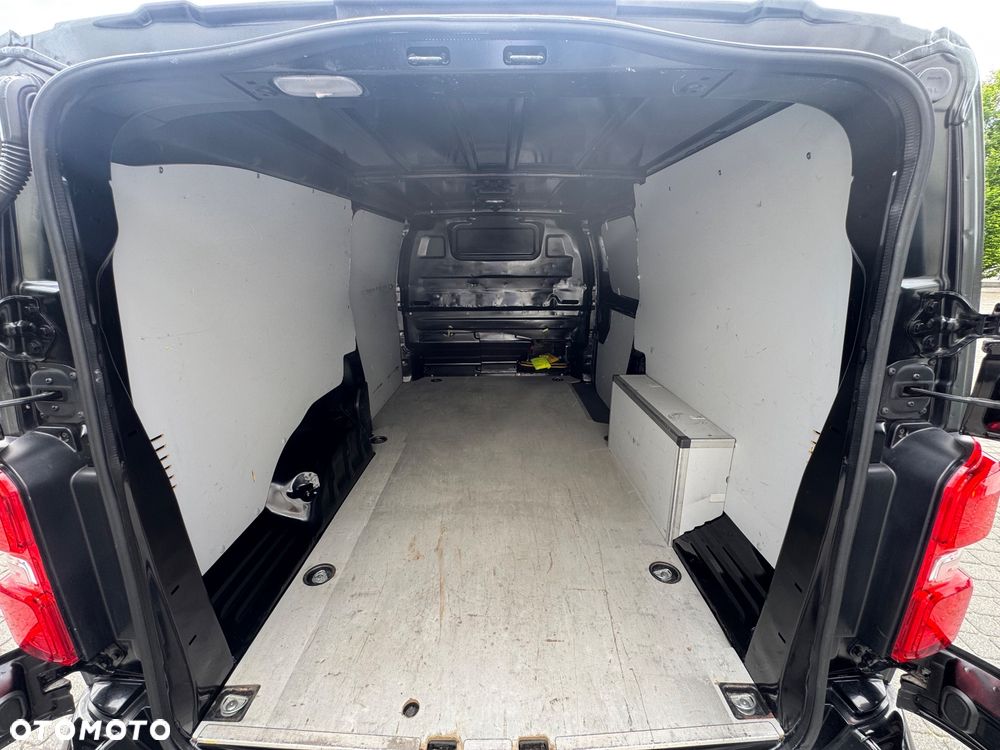 Opel Vivaro Kombi Extra Long 3,1t Enjoy - 32