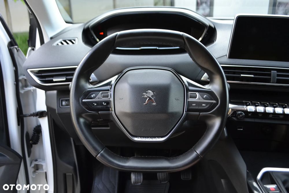 Peugeot 3008 - 24