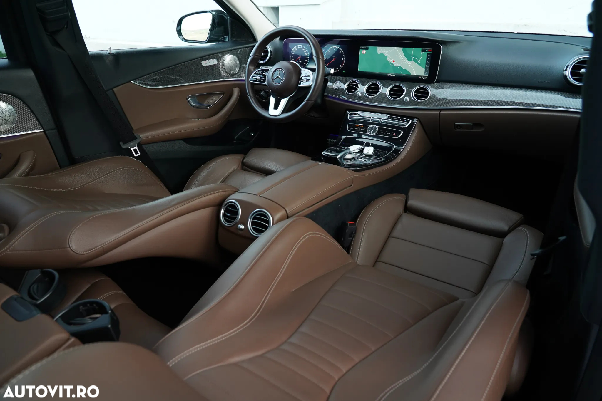 Mercedes-Benz E 220 d 9G-TRONIC Exclusive - 13