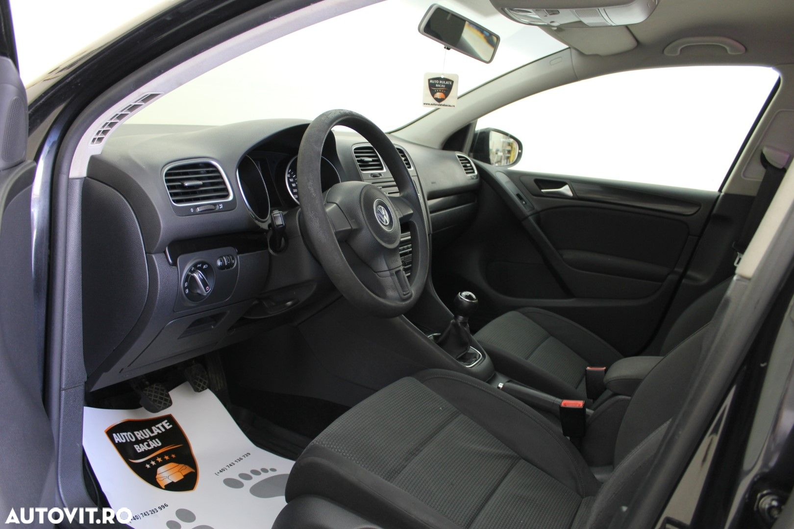Volkswagen Golf - 12