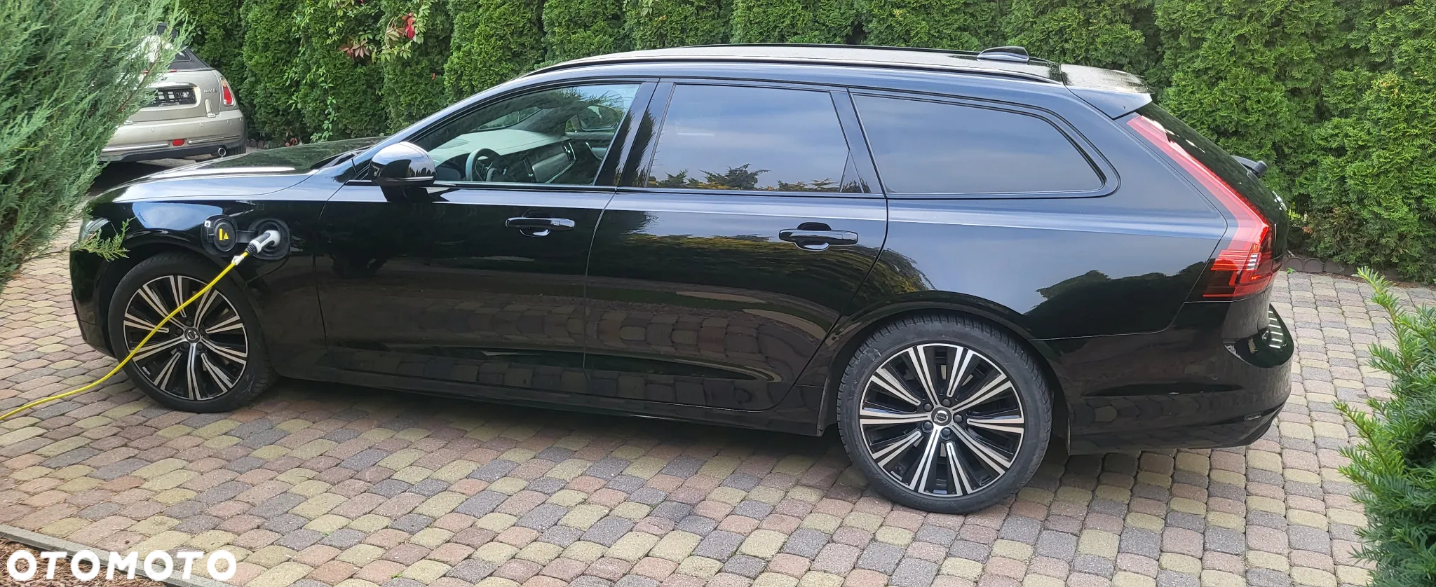Volvo V90 - 2