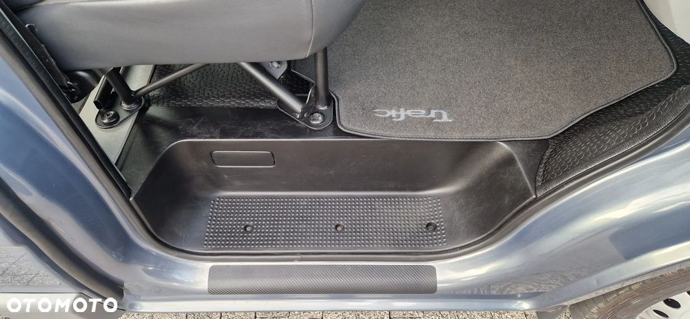 Renault Trafic Grand Passenger Pack Clim - 14