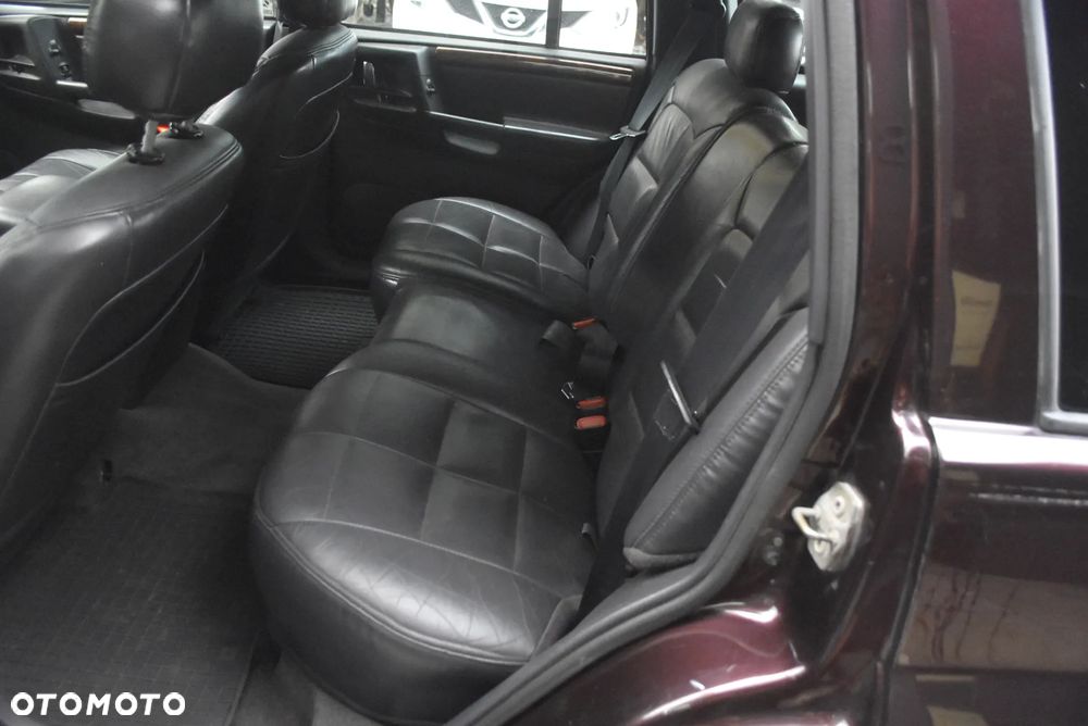 Jeep Grand Cherokee - 10