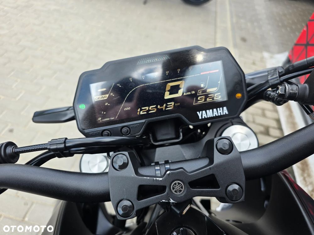 Yamaha MT - 8