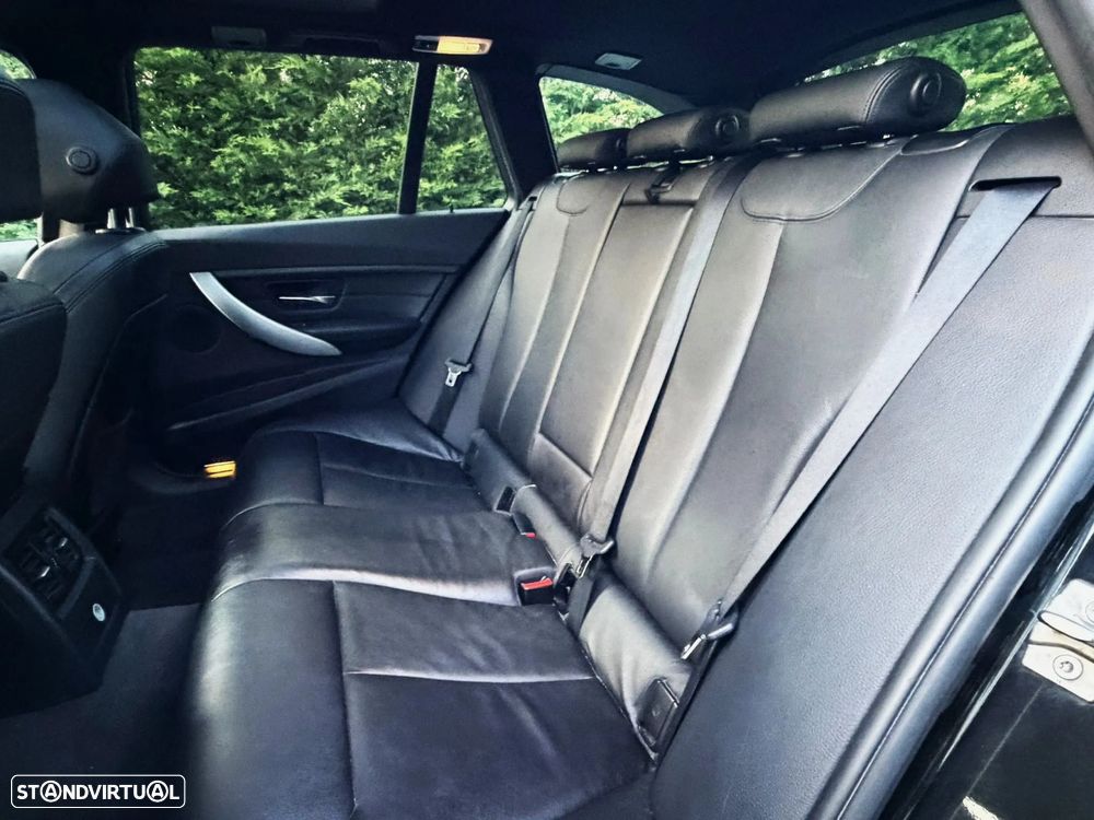 BMW 320 d Pack M - 22