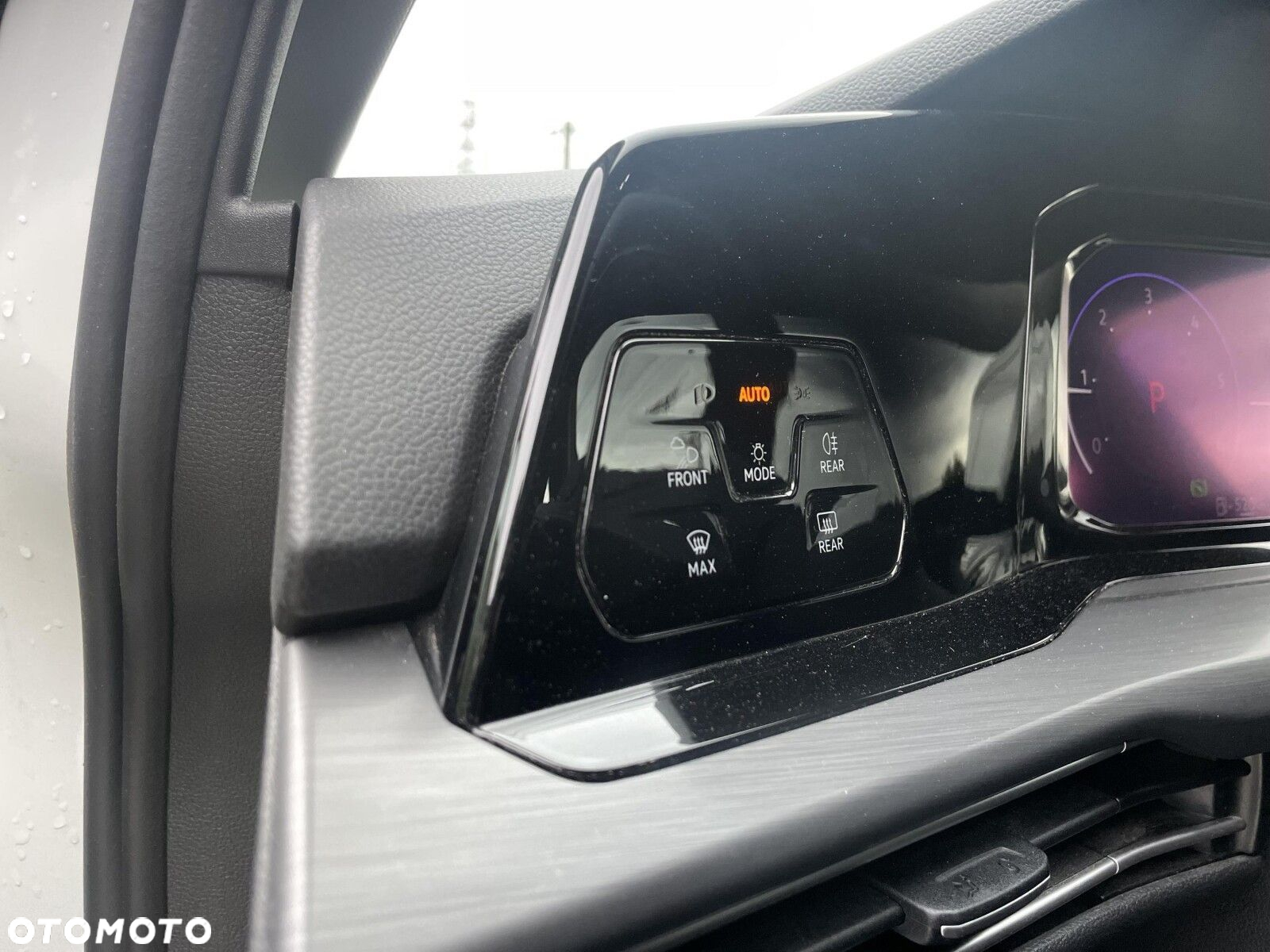 Volkswagen Golf VIII 2.0 TDI Style DSG - 27