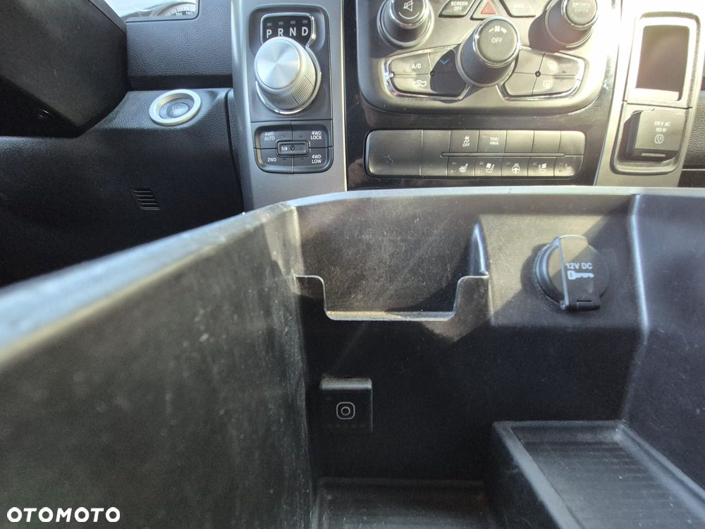 Dodge RAM 5.7 4x4 - 22