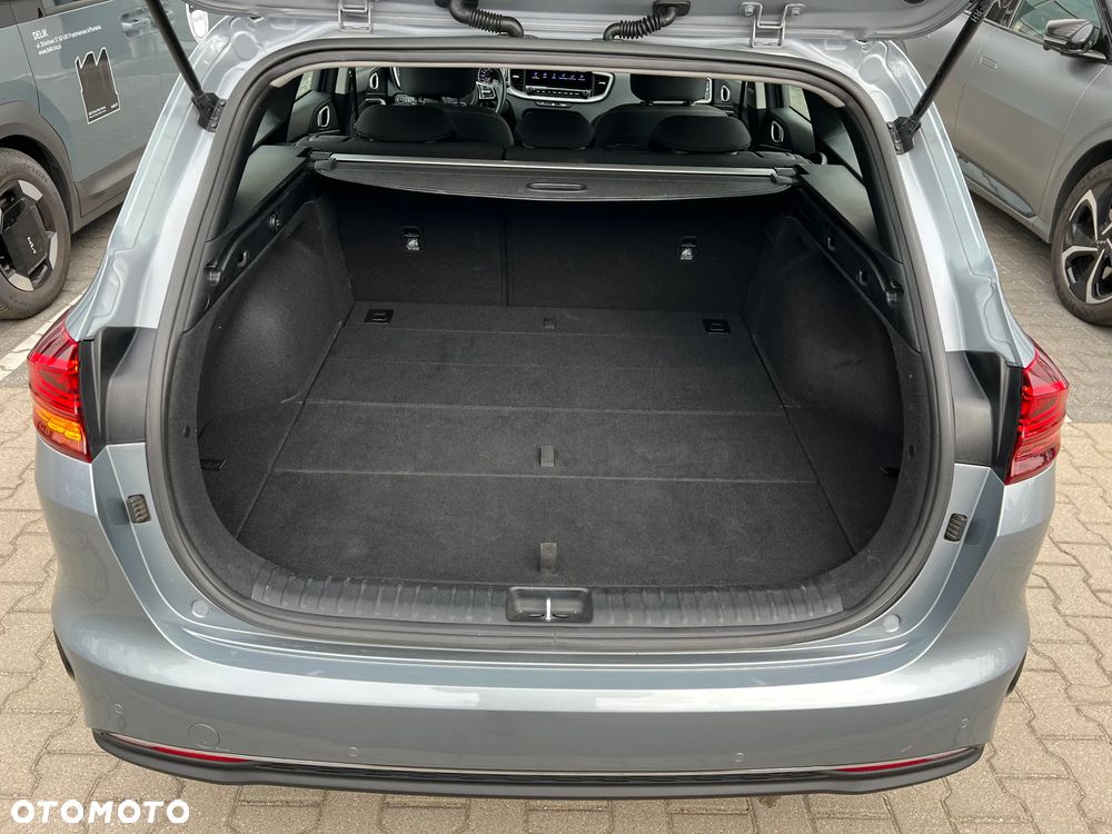Kia Ceed 1.5 T-GDI M - 11