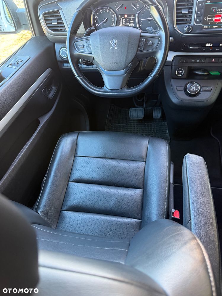 Peugeot Traveller - 22
