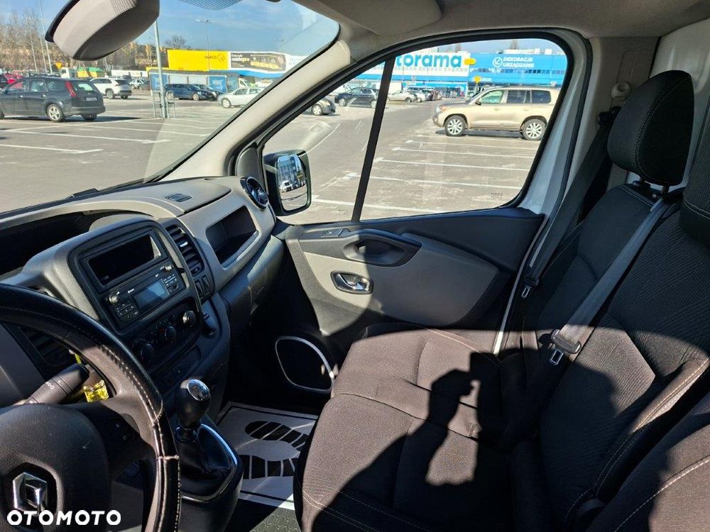 Renault Trafic - 14