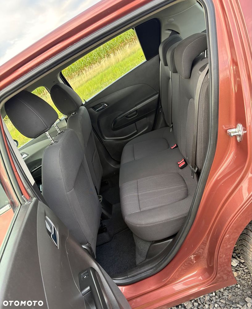 Chevrolet Aveo 1.6 LTZ - 21