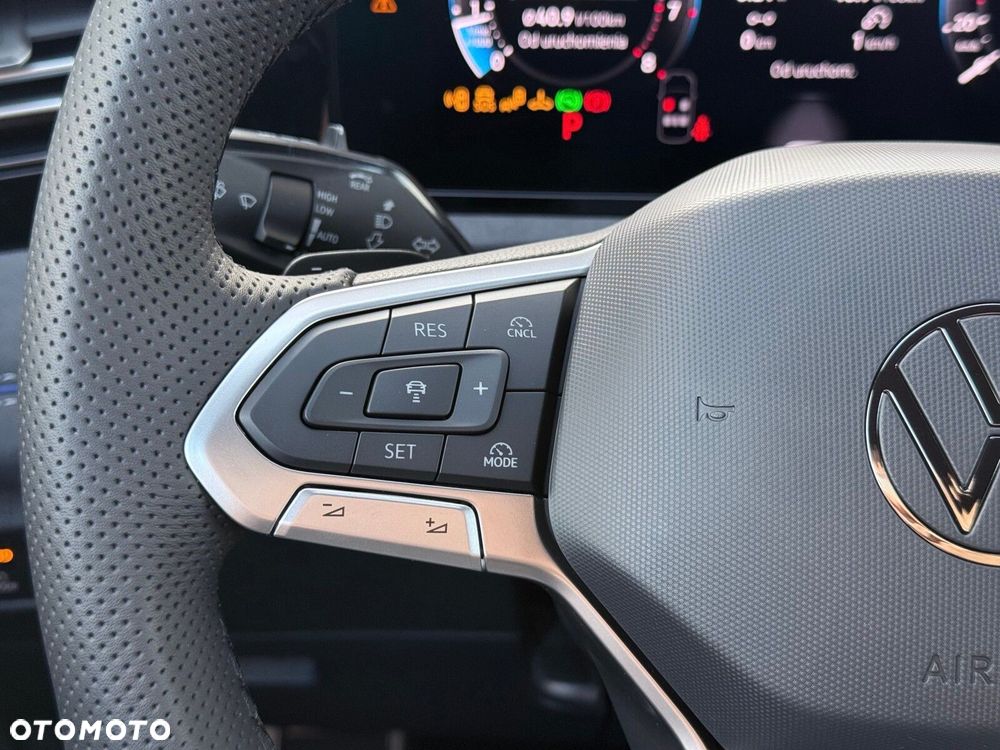 Volkswagen Tiguan 2.0 TSI 4Mot R-Line Plus DSG - 25