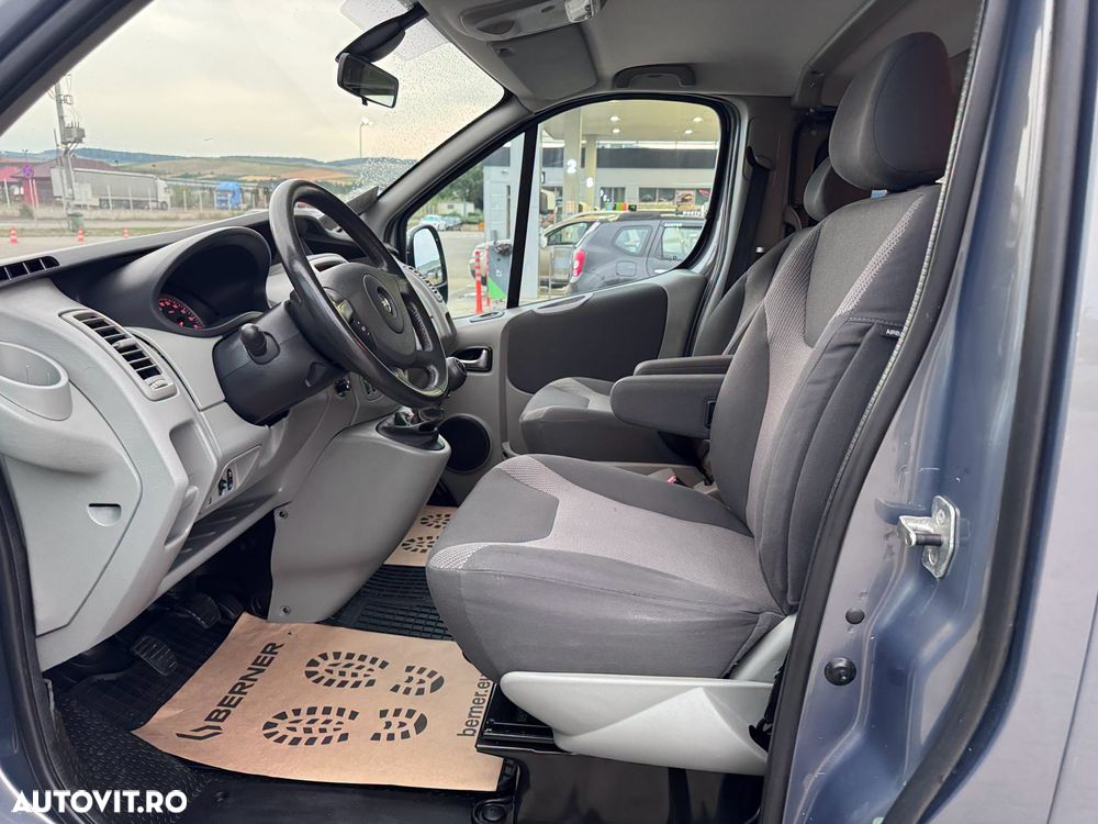 Opel Vivaro - 15