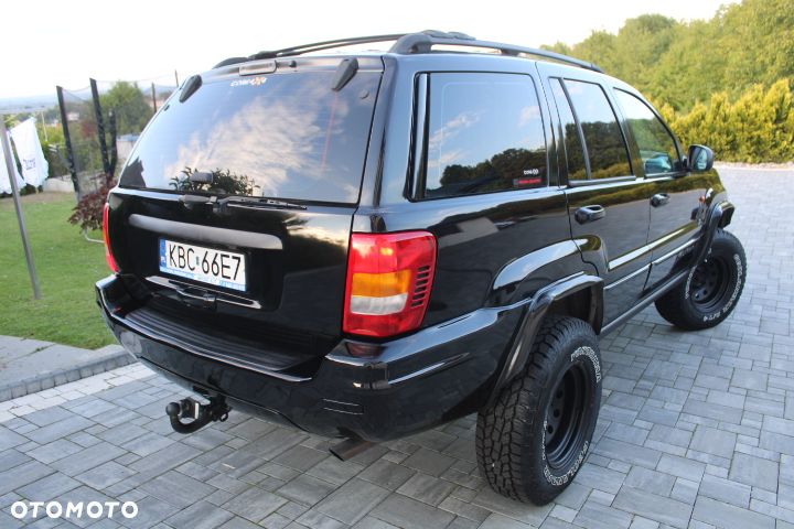 Jeep Grand Cherokee - 31