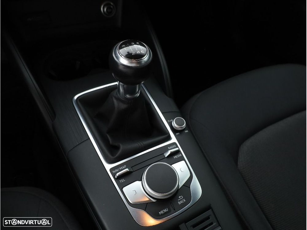 Audi A3 Sportback 30 TDI - 19