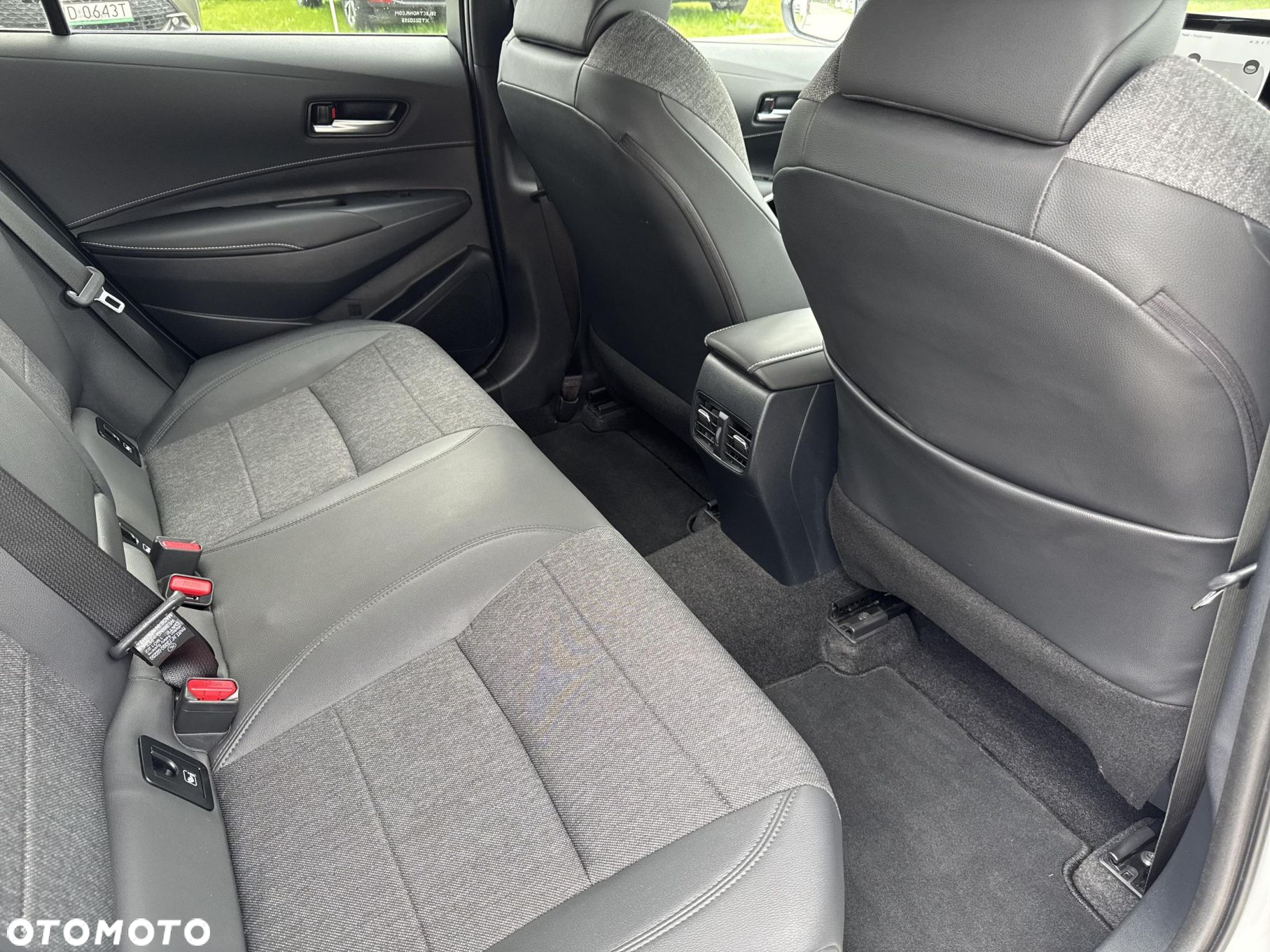 Toyota Corolla - 10