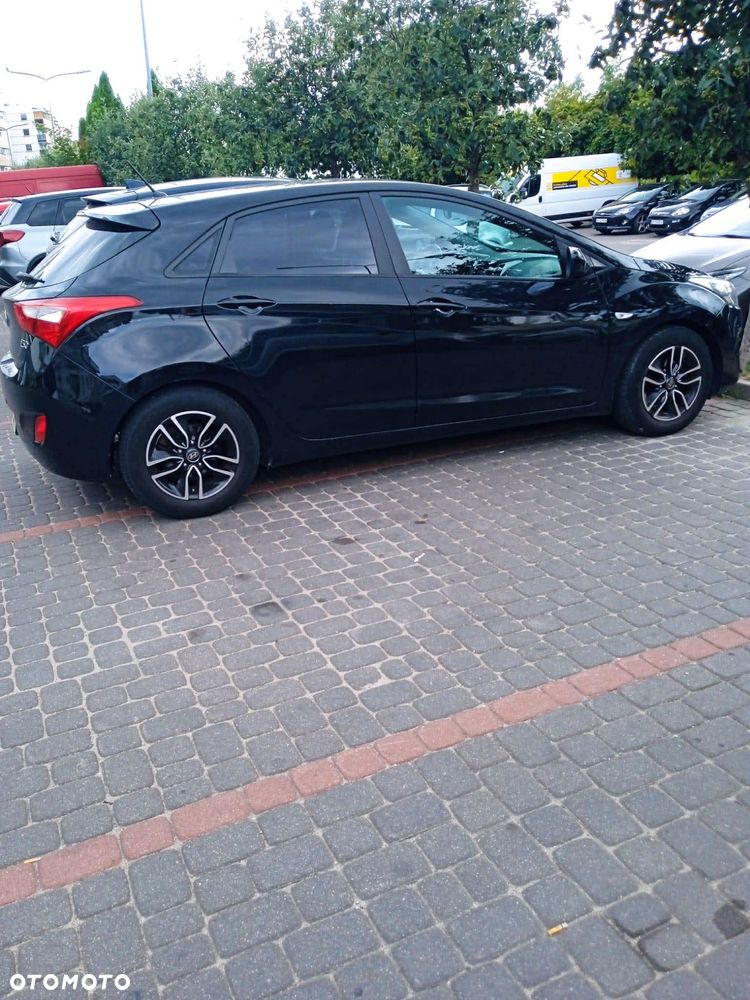 Hyundai i30 1.4 Classic + - 4