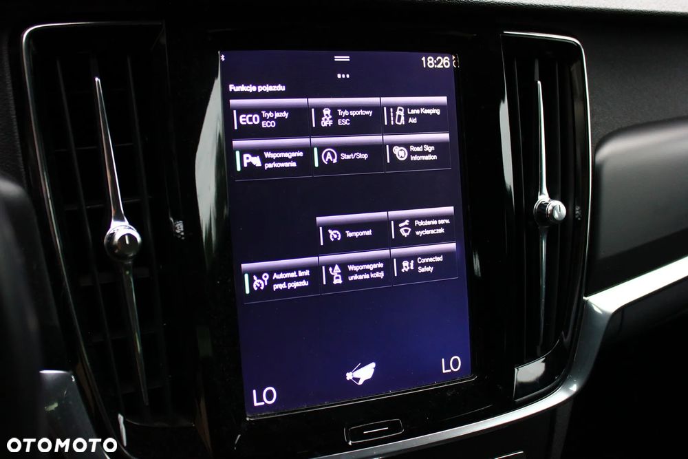 Volvo V90 D3 Momentum - 23