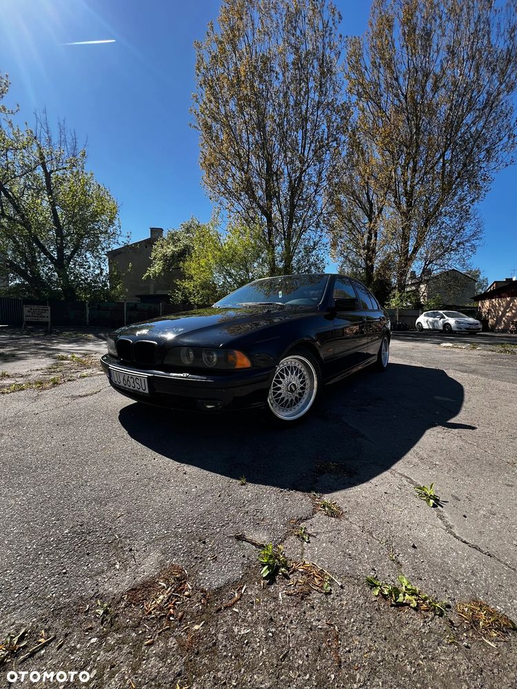 BMW Seria 5 525i - 1