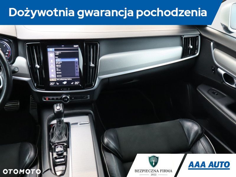 Volvo V90 - 10