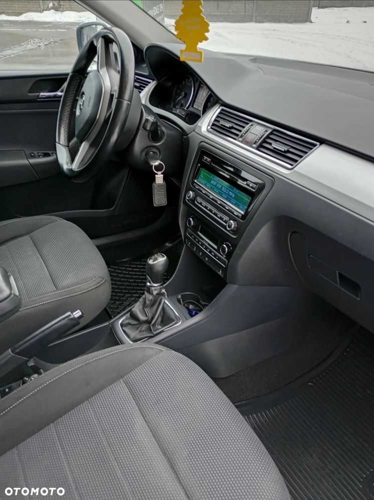 Skoda RAPID 1.6 TDI Edition - 7