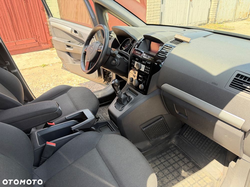 Opel Zafira 1.7 CDTI - 19