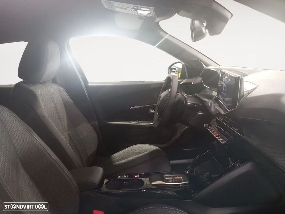 Peugeot e-2008 54 kWh Allure - 14