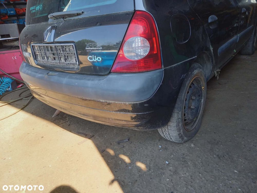 Części  Renault Clio II  5- drzwi  ZDERZAK TYŁ CZARNY - 2