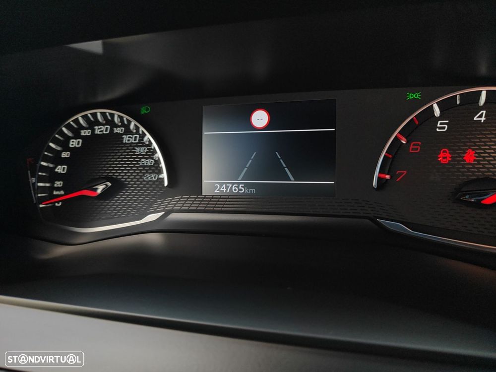 Peugeot 2008 1.2 PureTech Active Pack - 23