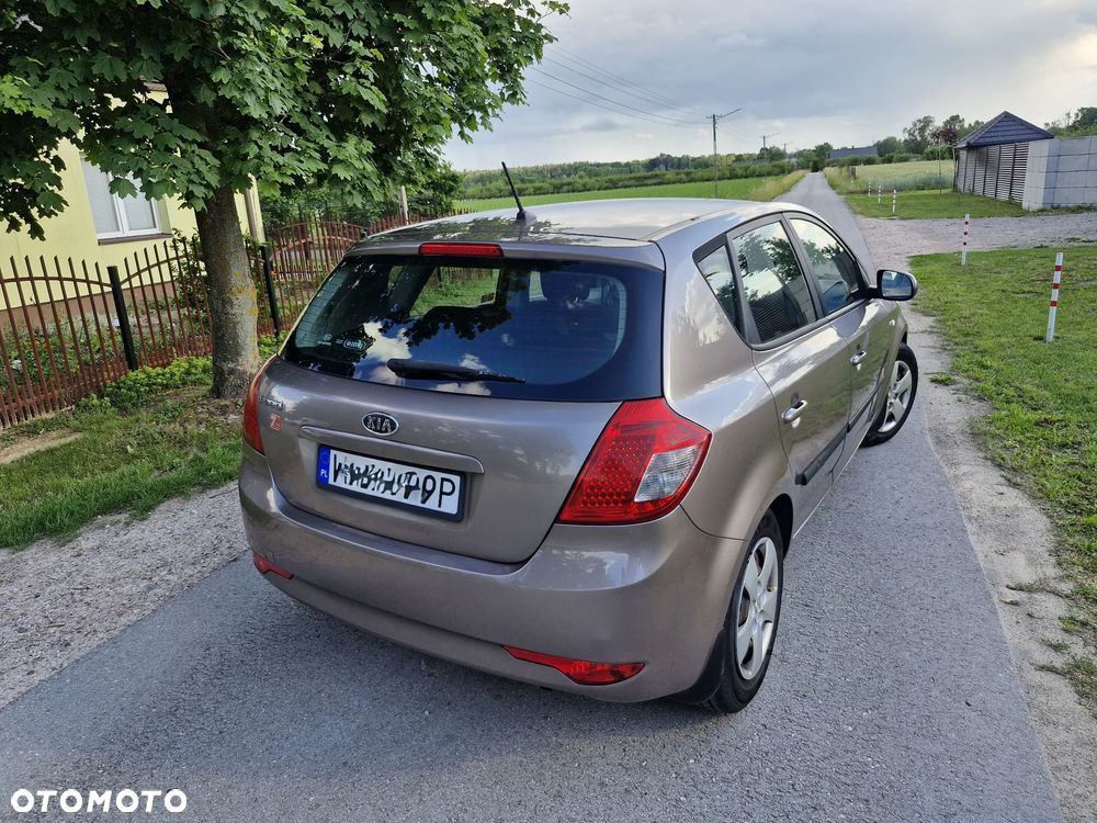 Kia Ceed 1.6 Crdi L Euro2012 - 5