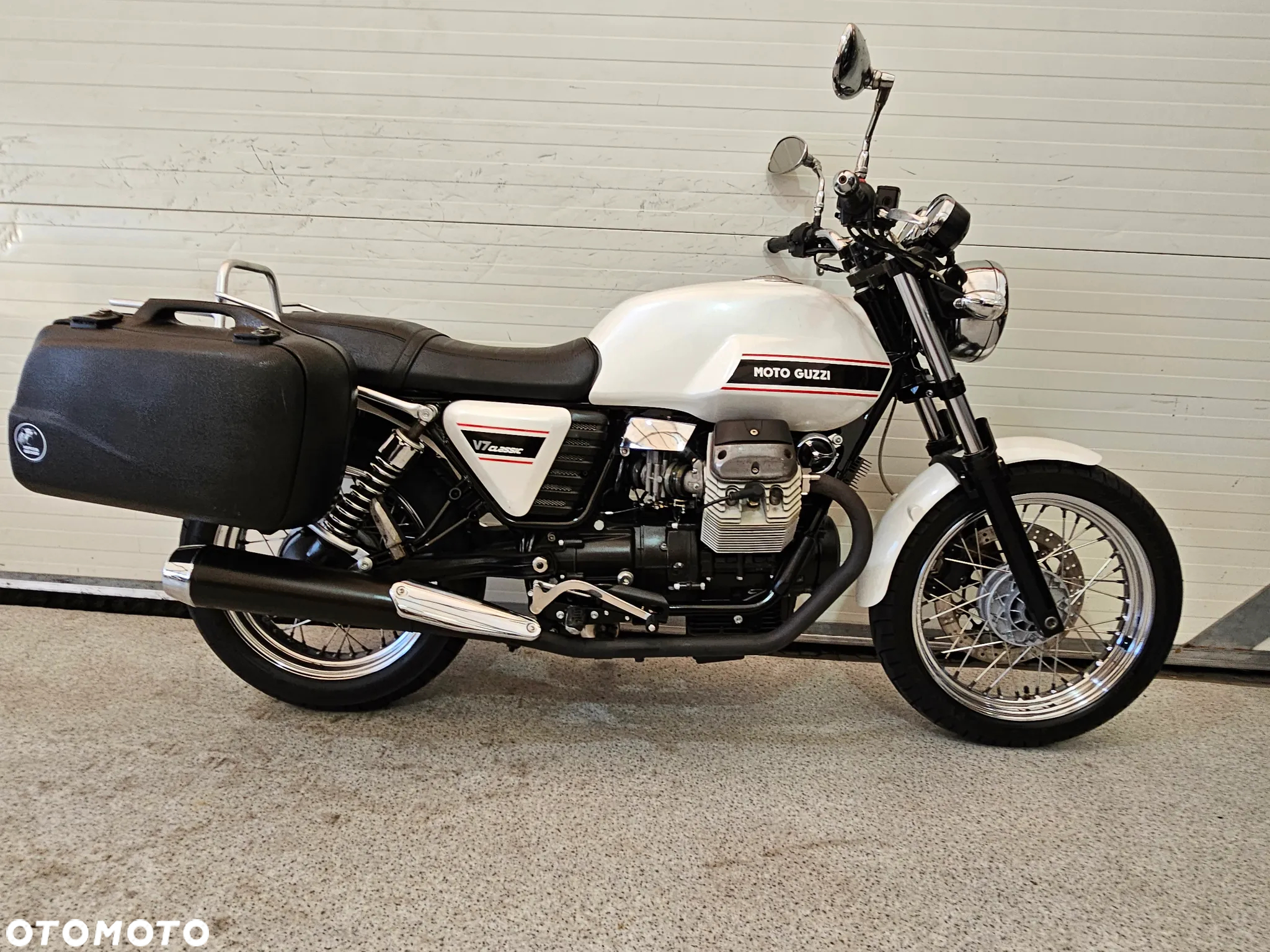 Moto Guzzi V7 - 3