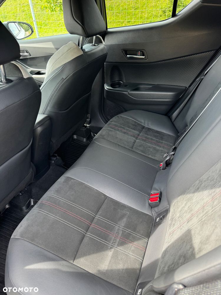 Toyota C-HR 2.0 Hybrid GR Sport - 12